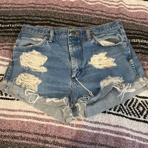Women’s Wrangler shorts